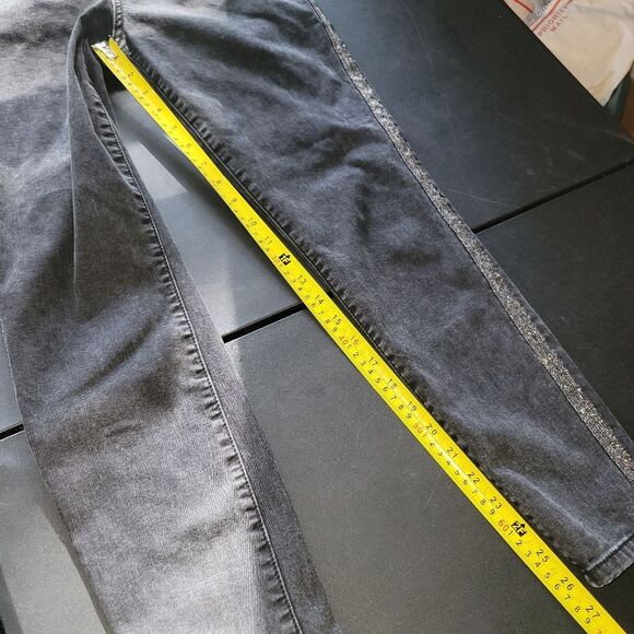 Kut from the Kloth Connie Black Beaded High Rise Ankle Skinny Jeans 6 - Picture 11 of 12